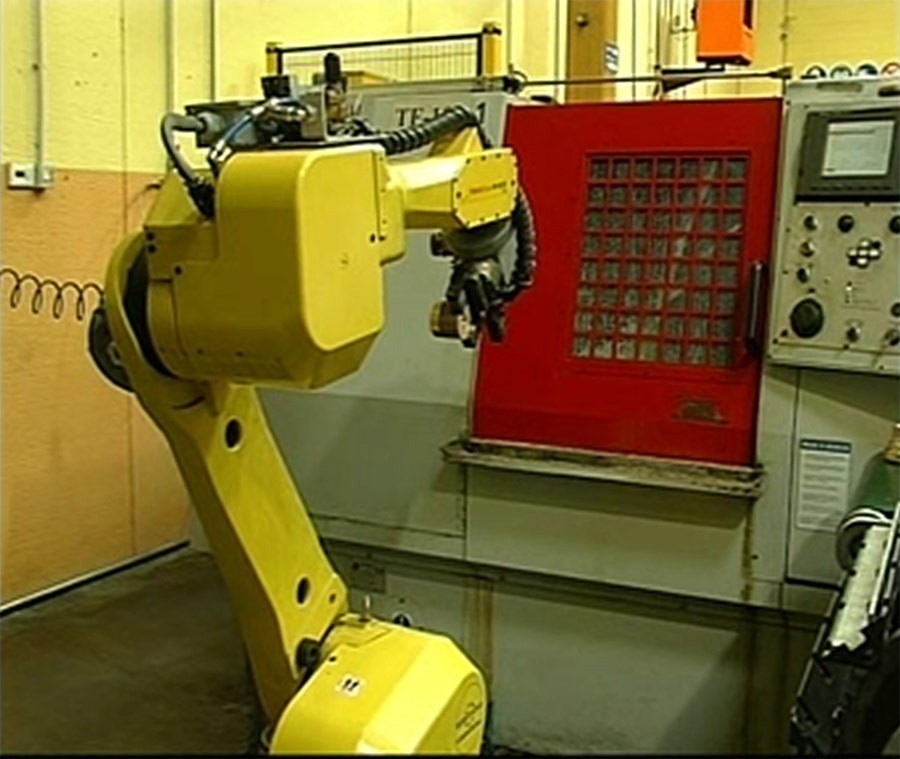 Hydraulic cylinders for industrial automation